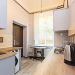 Apartment центр на вулиці проспект шевченка 12 навпроти макдональса з балконом *