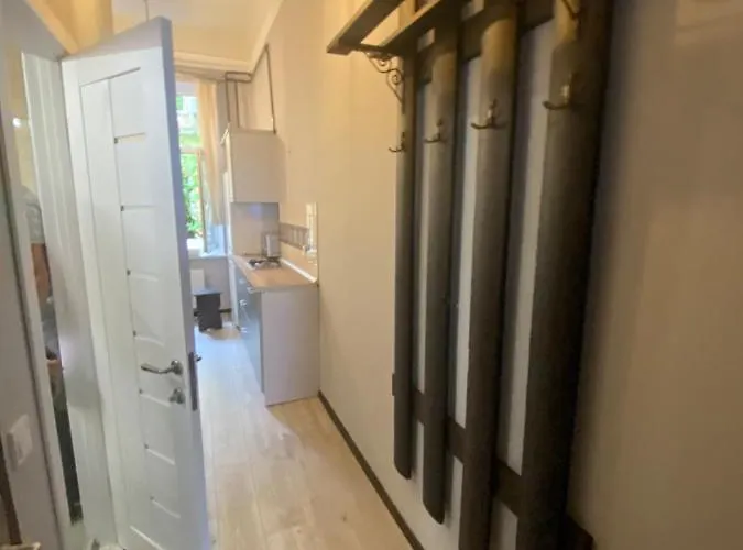 Lägenhet центр на вулиці проспект шевченка 12 навпроти макдональса з балконом *