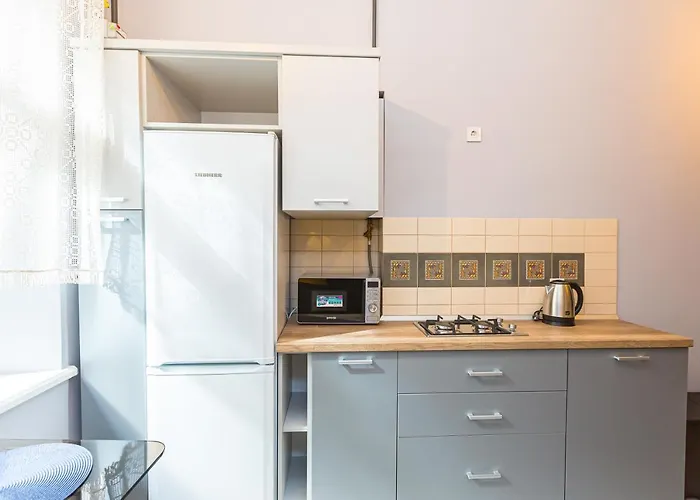 центр на вулиці проспект шевченка 12 навпроти макдональса з балконом شقة