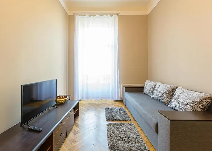 центр на вулиці проспект шевченка 12 навпроти макдональса з балконом Lägenhet