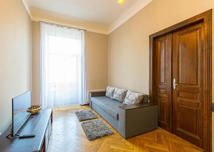 центр на вулиці проспект шевченка 12 навпроти макдональса з балконом Lejlighed *